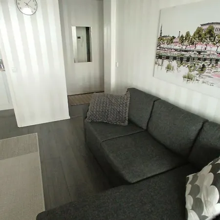 Cozy Apartment In The Center Pori Exterior photo
